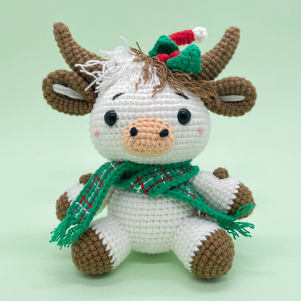 Christmas Highland Cow - Crochet Kit