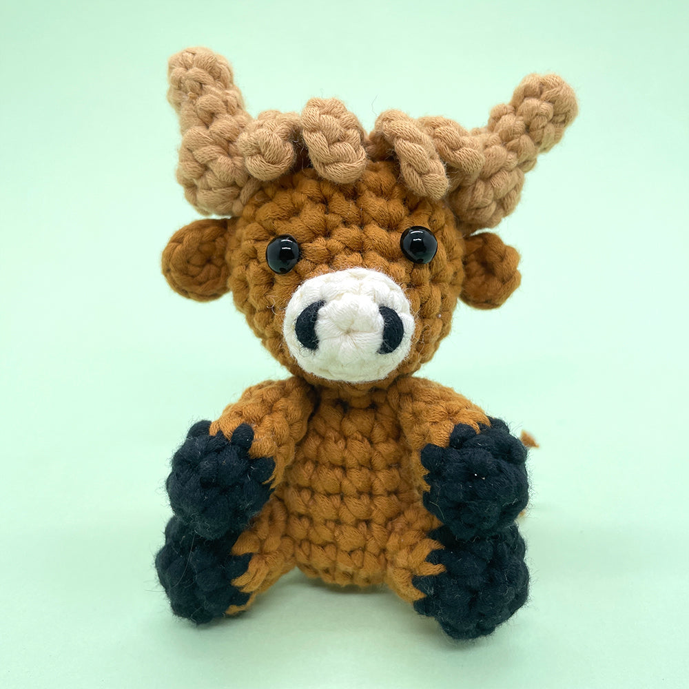 Highland Cow Couple - Crochet Kit