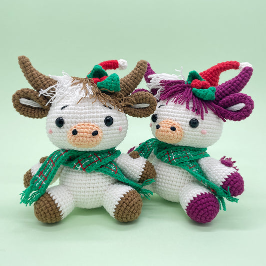 Christmas Highland Cow - Crochet Kit