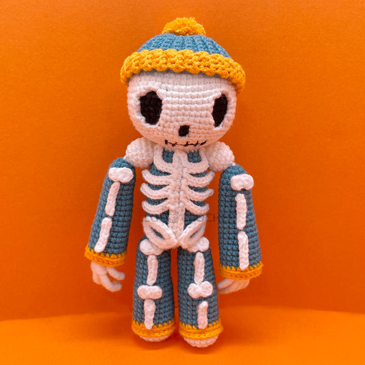 Halloween Human Skull  - Crochet Kit