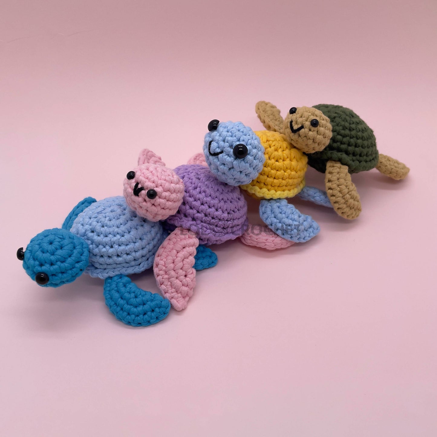 Colorful Sea Turtles - Crochet Kit