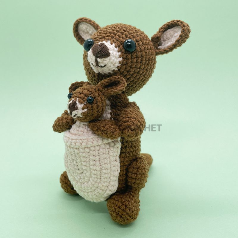 Kangaroo Mom & Baby - Crochet Kit