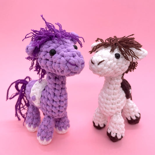 Horse Couple - Crochet Kit